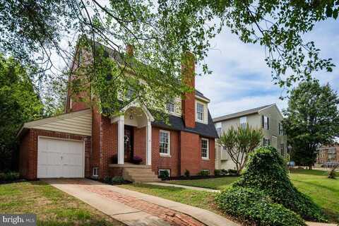918 WILLIAM STREET, FREDERICKSBURG, VA 22401
