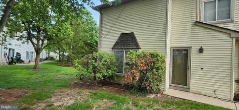 82 CHATHAM COURT, EAST WINDSOR, NJ 08520