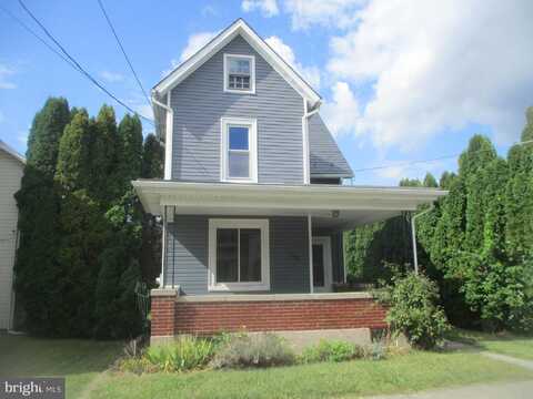 706 RACE STREET, CATASAUQUA, PA 18032