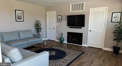 2131 YOUNG STREET SE, WASHINGTON, DC 20020