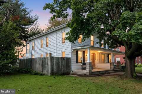 26 S 4TH STREET, MOUNT WOLF, PA 17347