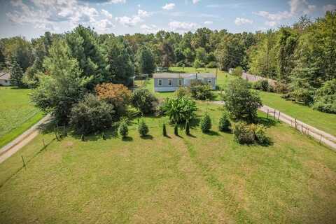 7055 Plateau Rd, CROSSVILLE, TN 38571