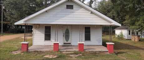 209 5TH St, Haleyville, AL 35565
