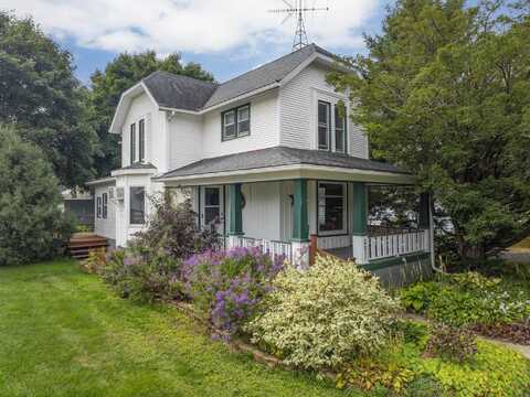 207 W 5Th St Street, Sumner, IA 50674