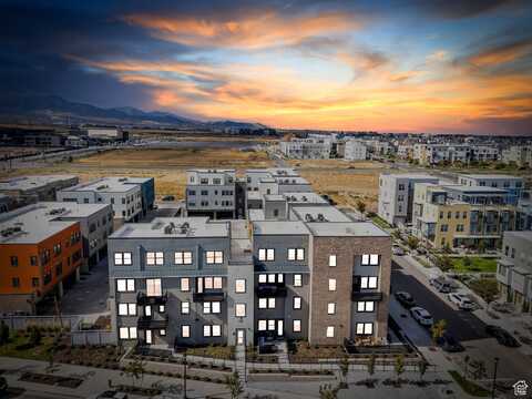 5192 W BLACK TWIG, South Jordan, UT 84009