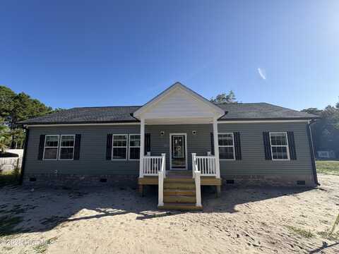 416 Peanut Road, Hampstead, NC 28443