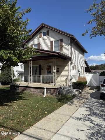 806 Jones Street, Hollidaysburg, PA 16648