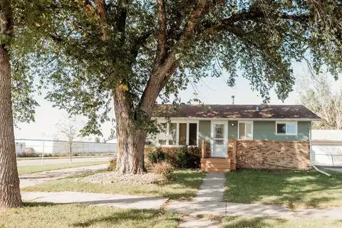 1424 SW 4th Avenue, Aberdeen, SD 57401