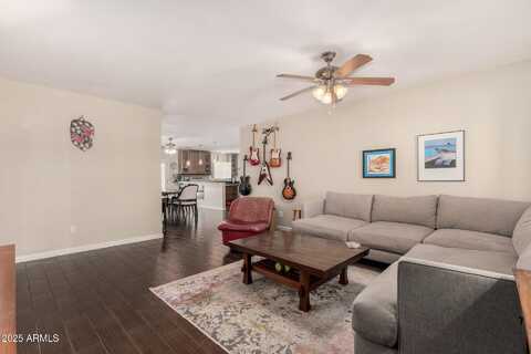 2827 E CAPTAIN DREYFUS Avenue, Phoenix, AZ 85032
