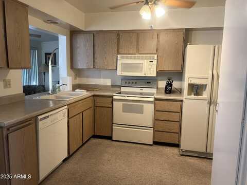 10923 W Thunderbird Boulevard, Sun City, AZ 85351