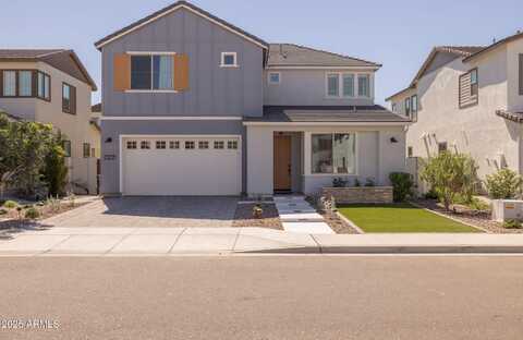 1517 E RAKESTRAW Lane, Gilbert, AZ 85298