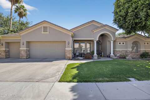 1333 N CLIFFSIDE Drive, Gilbert, AZ 85234