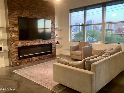 1326 N CENTRAL Avenue, Phoenix, AZ 85004