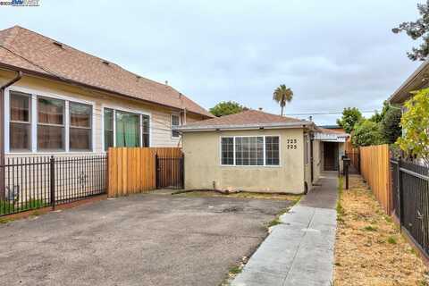 723 Apgar St, Oakland, CA 94609
