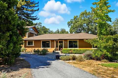 2487 Olivet Road, Santa Rosa, CA 95401
