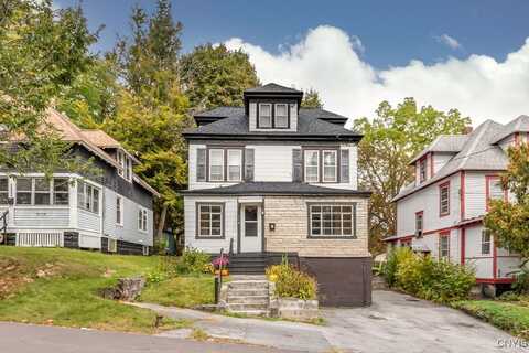 118 Charmouth Drive, Syracuse, NY 13207