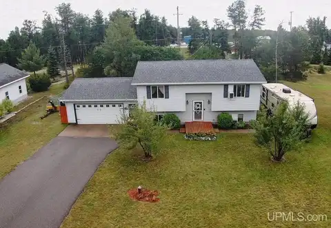 610 LAKEWOOD LANE, MARQUETTE, MI 49855