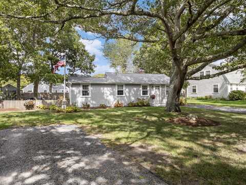 16 Peregrine Lane, South Yarmouth, MA 02664