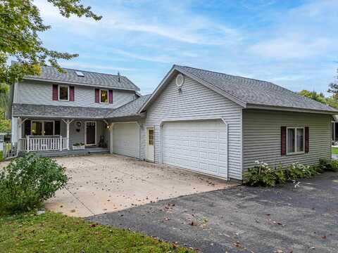 4636 W Salisbury, Gladwin, MI 48624