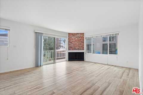 10 19th Ave, Venice, CA 90291