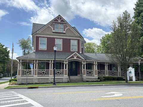 228 Church Street unit: 2, Saratoga Springs, NY 12866