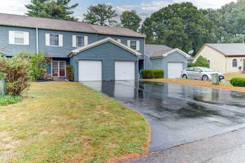 7104 Suzanne Lane, Schenectady, NY 12303
