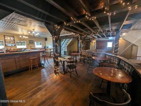 17 Main Street, Ballston, NY 12019