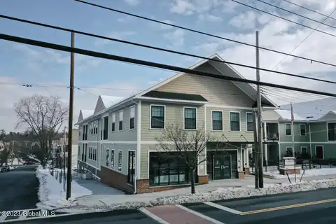 823 Eastern Avenue, Schenectady, NY 12308