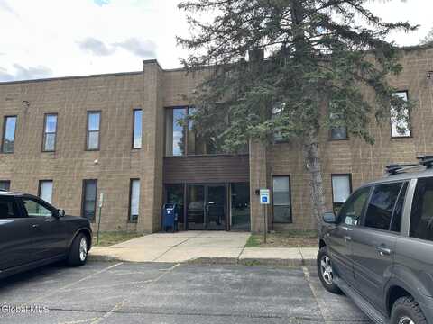 634 Plank Road, Clifton Park, NY 12065