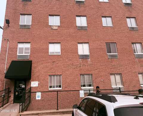 650 Franklin Street, Schenectady, NY 12305
