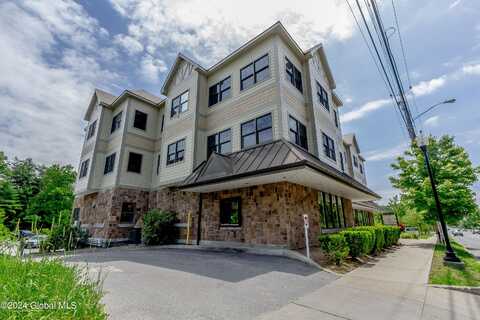 120 West Avenue unit: 200, Saratoga Springs, NY 12866