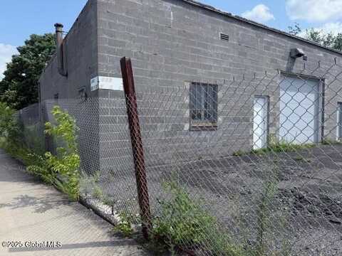 438 Peek Street, Schenectady, NY 12308