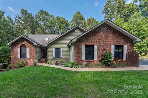 98 Red Oak Drive, Mills River, NC 28759