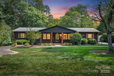 1952 13th Street NE, Hickory, NC 28601