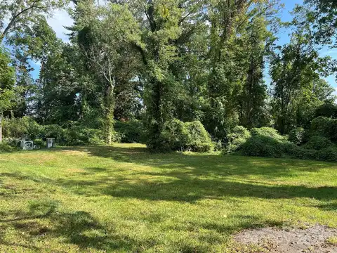 1030 N Justice Street, Hendersonville, NC 28791