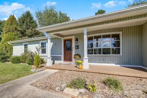 1716 Glenheath Drive, Hendersonville, NC 28791