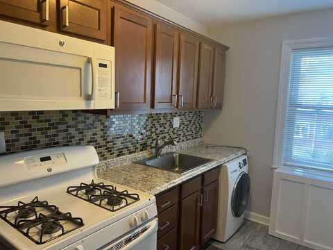300 North Bishop, Bld 94 Avenue, Bridgeport, CT 06610