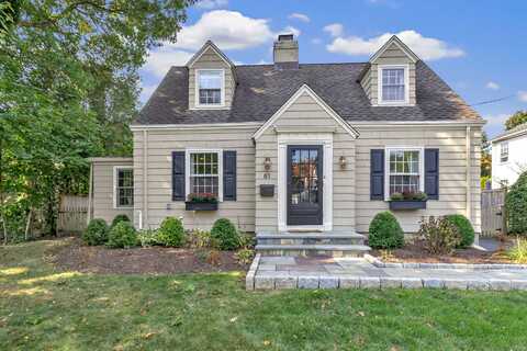 61 Dogwood Lane, Fairfield, CT 06824