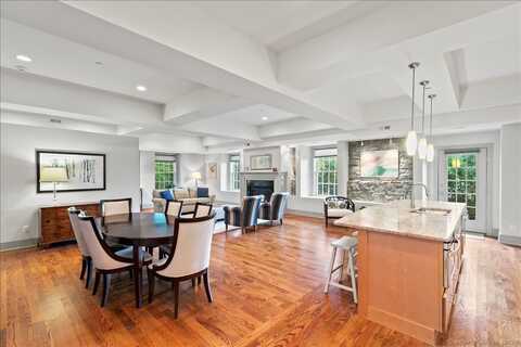 120 North Fair Street, Guilford, CT 06437