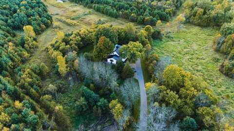 9873 E ANTON ROAD, Clintonville, WI 54929