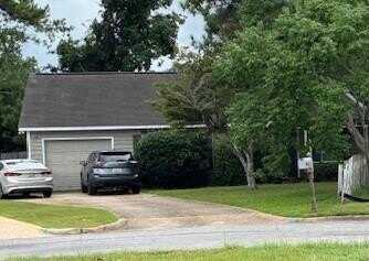109 Fontana Circle, Dothan, AL 36305