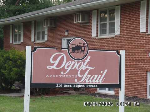210 W 8th Street, Woodward, IA 50276