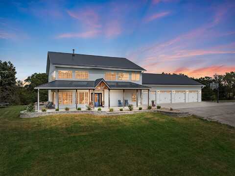 1890 Hogback Bridge Road, Winterset, IA 50273