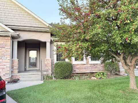 4602 143rd Street, Urbandale, IA 50323