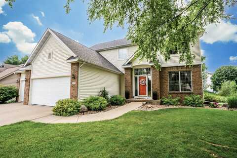 748 76th Street, West Des Moines, IA 50266