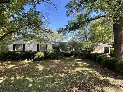 2375 Knob Hill, Dubuque, IA 52003