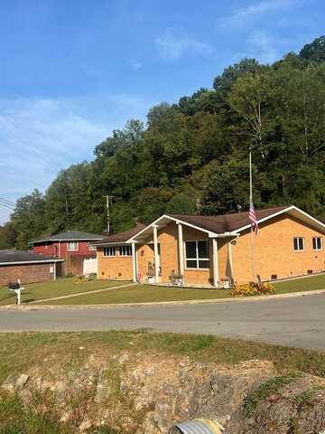 725 Mays Branch, Prestonsburg, KY 41653