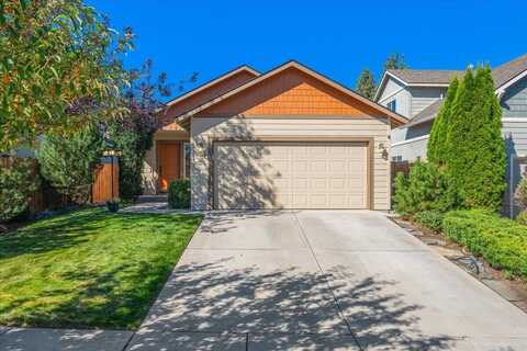 3223 NE Spring Creek Place, Bend, OR 97701