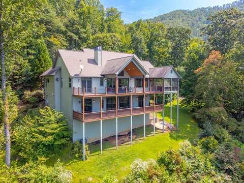 435 Meadowbrook Drive, Hayesville, NC 28904