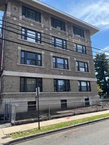 347 Park Ave, Orange, NJ 07050